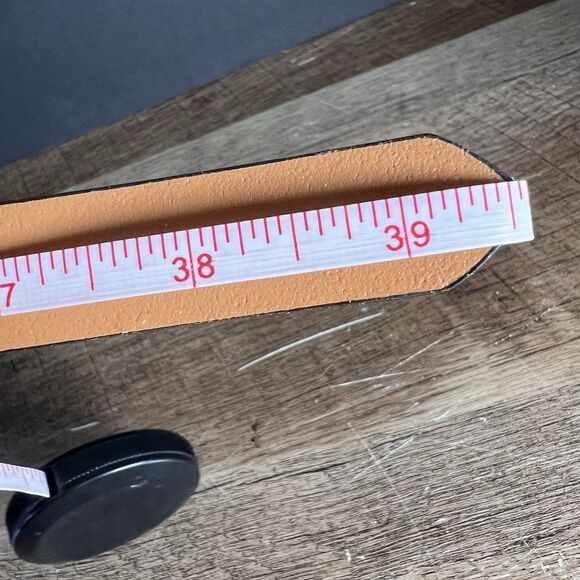 American Eagle Grey Genuine Cow Leather Snake Print Belt Size Medium, New - Picture 12 of 12